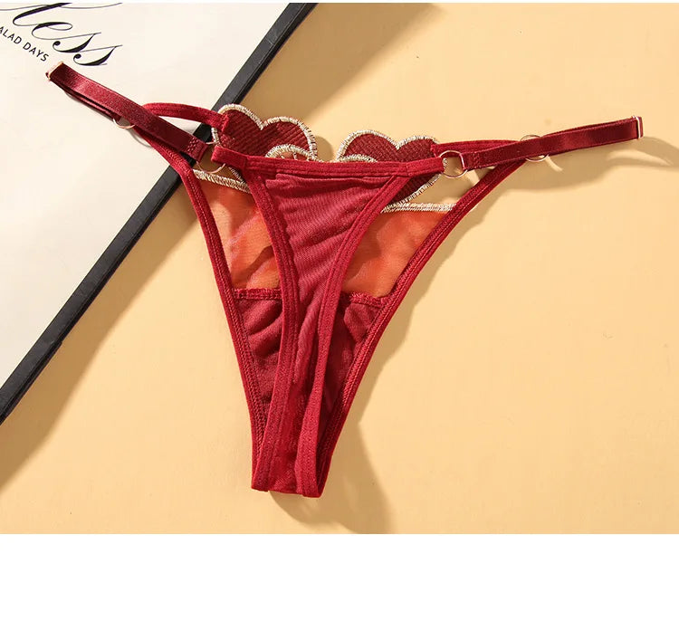 String “Sweet Heart” — Broderie Fine